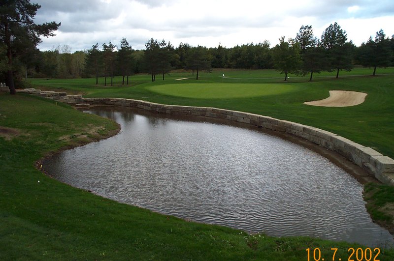 Completed installation of a Bridgestone retaining wall Powderhorn Country Club Madison OH Hole 6.jpg :: Completed installation of the reclaimed Bridgestone retaining wall at Powderhorn Country Club in Madison OH Hole 6