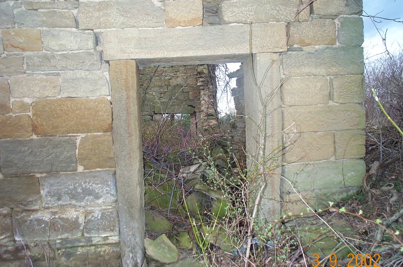 Doorway-into-an-early-stone-building-in-Southeastern-OH.jpg