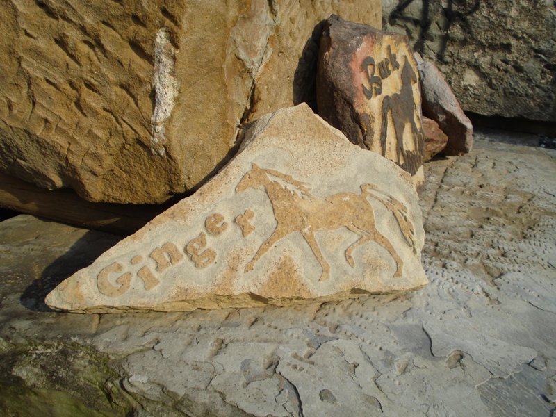 Large Stone Pet Memorial Example Buck Horse Ginger Horse Pony.jpg ::  Large Stone Pet Memorial Example Ginger Horse Pony
