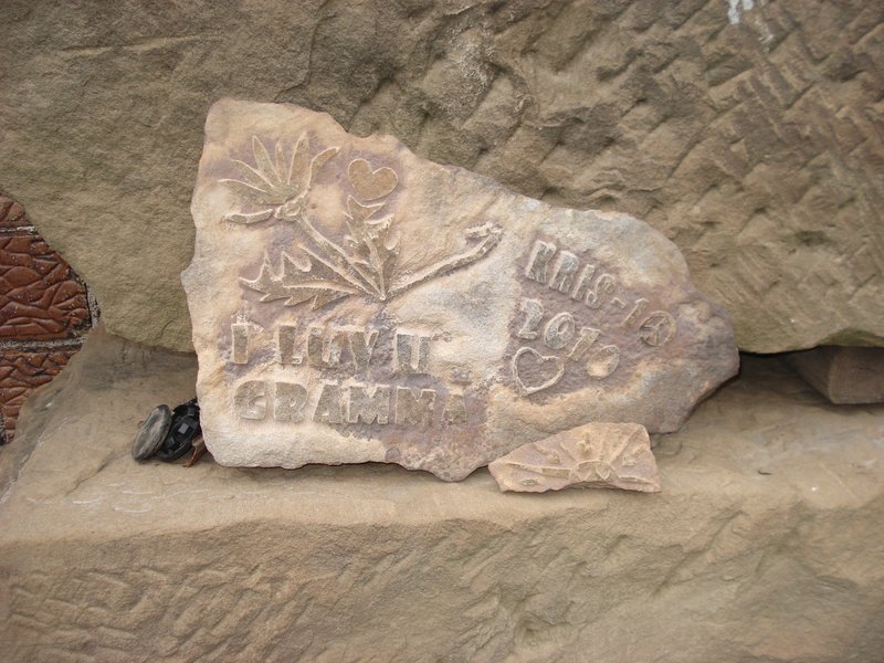Memorial Stone for Family with names dates hearts flowers.jpg :: Memorial Stone for Family with names dates hearts flowers