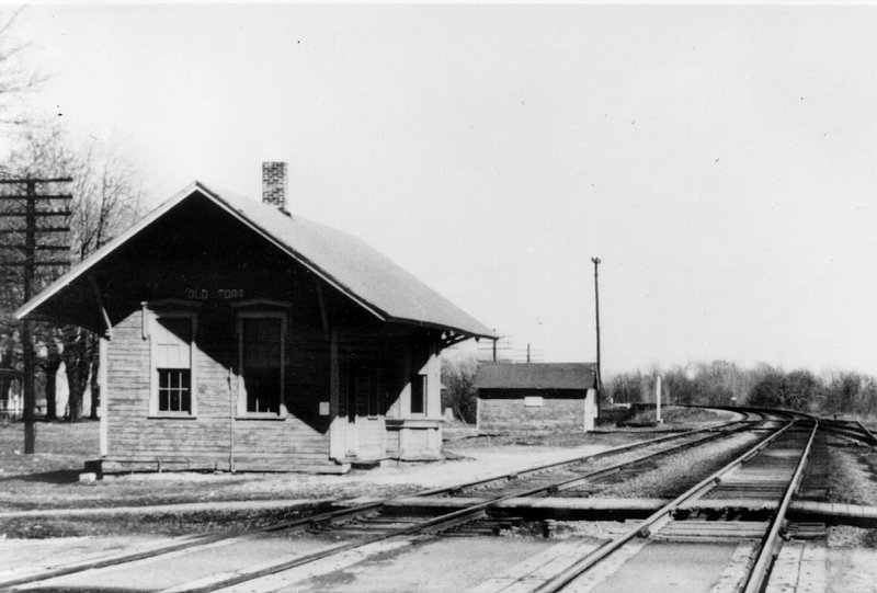 Nickel Plate Road Depot at OLD FORT OH circa 1955.jpg :: Nickel Plate Road Depot at OLD FORT OH circa 1955