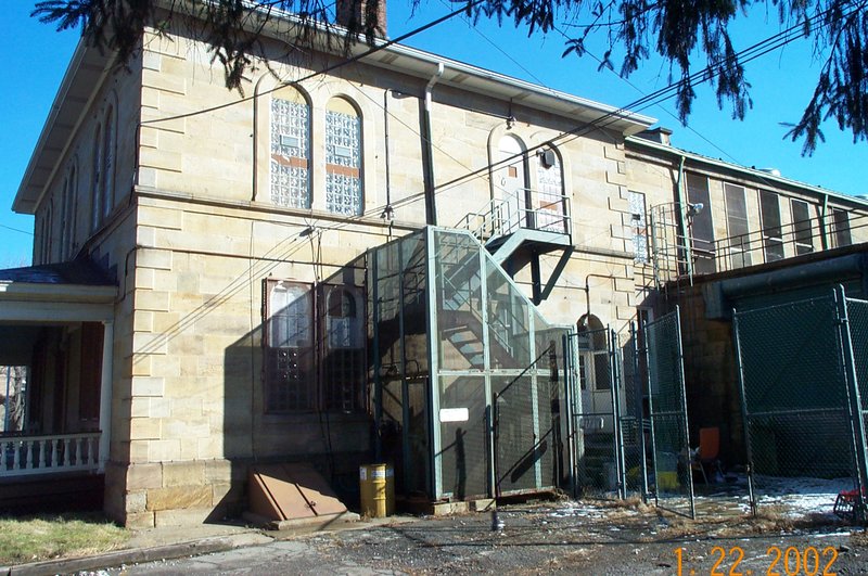 Stone Salvage in BEAVER PA of the OLD JAIL for reclaimed barnstone DCP_0351.jpg :: Stone Salvage in BEAVER PA of the OLD JAIL for reclaimed barnstone