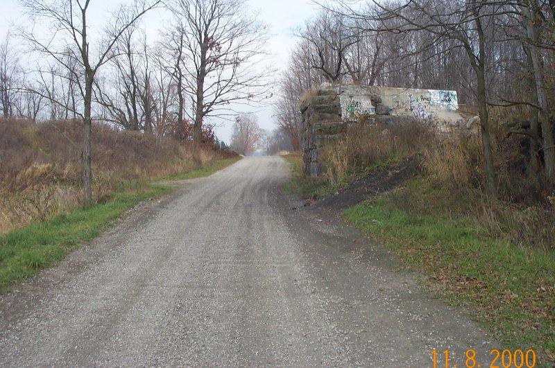 Stone Salvage on Belden Rd near ANDOVER OH for reclaimed bridgestone DCP_0013.jpg :: Stone Salvage on Belden Rd near ANDOVER OH for Powderhorn Country Club reclaimed bridgestone project
