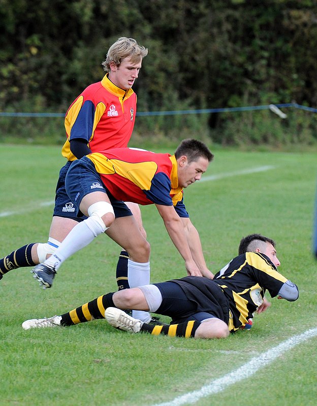 BB1st_droitwich_005_101009.jpg :: Images from the 2009/10 1st XV game between Barkers Butts and Droitwich.