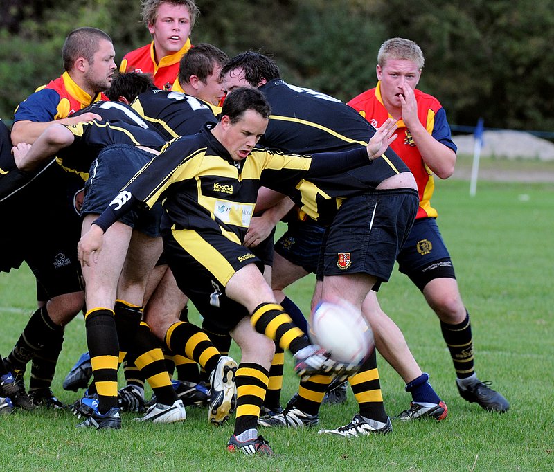 BB1st_droitwich_011_101009.jpg :: Images from the 2009/10 1st XV game between Barkers Butts and Droitwich.