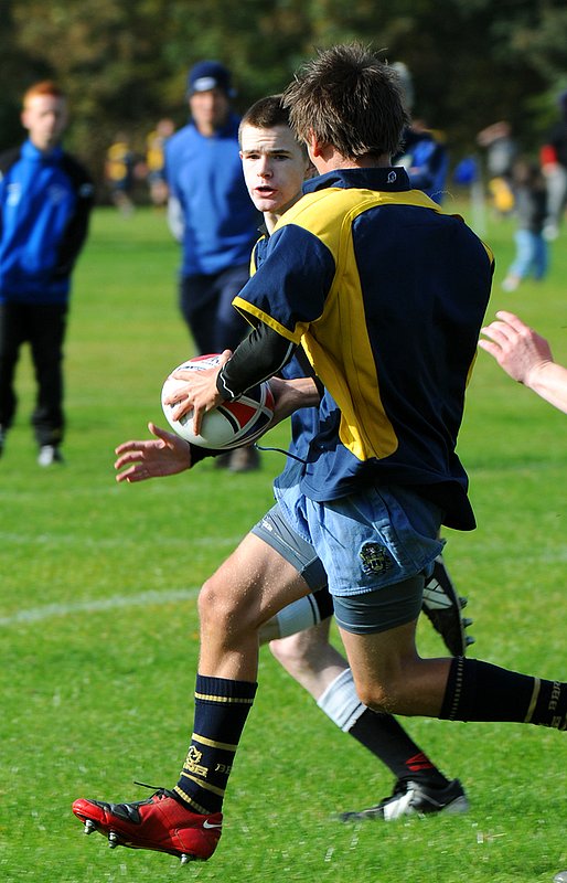 BBU15_StokeOldB_006_041009.jpg :: Images from the 2009/10 game between Barkers Buttss U15 and Stoke Old Boys.Matt Alexandre scoring a hat trick of tries in his farewell game before moving Back to South Africa.Final score 43-5 to Barkers