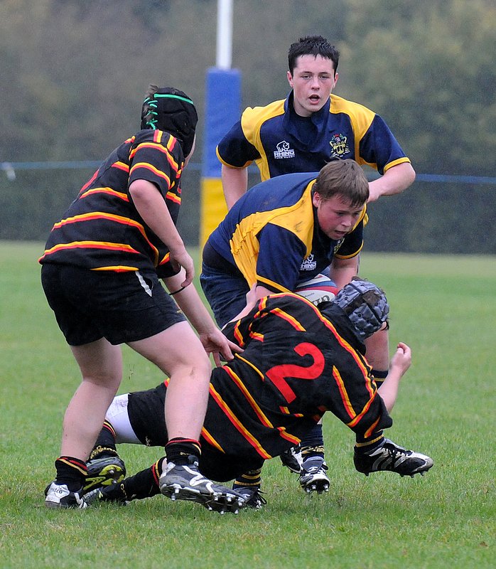 BBU16_OCs_001_111009.jpg :: Images from the U16 2009/10 game between Barkersand Old Covents.Barkers winning 48-0
