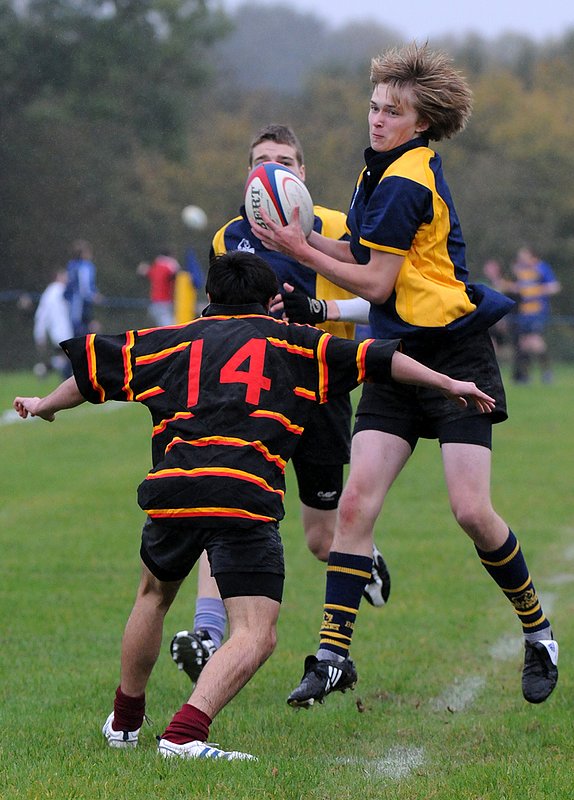 BBU16_OCs_003_111009.jpg :: Images from the U16 2009/10 game between Barkersand Old Covents.Barkers winning 48-0