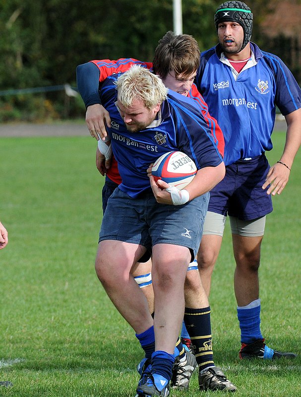 BBU2nd_RugbySt_001_2ndXVCup.jpg :: Images from the 2009/10 2nd XV cup game between Barkers and Rugby st andrews.Barkers losing 7-17