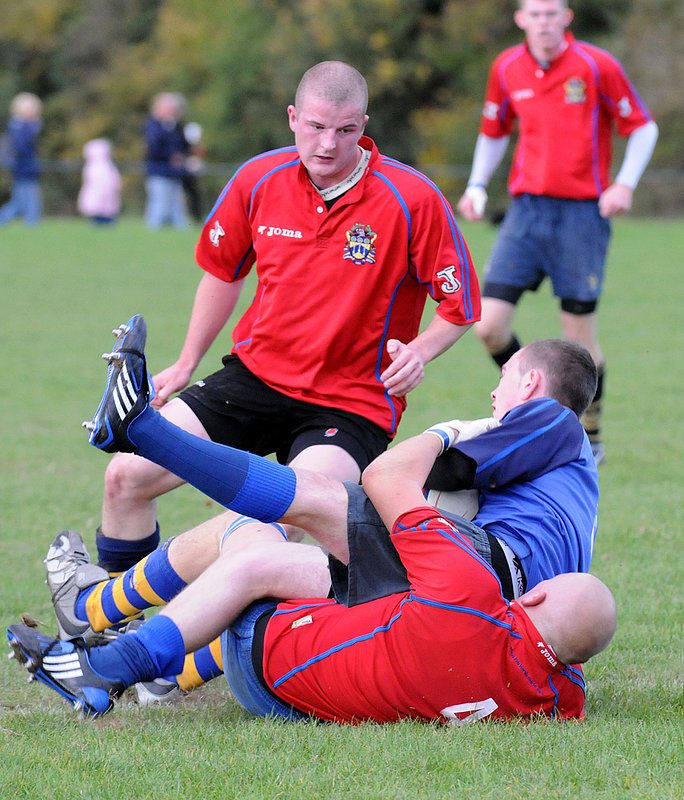 BBU2nd_RugbySt_020_2ndXVCup.jpg :: Images from the 2009/10 2nd XV cup game between Barkers and Rugby st andrews.Barkers losing 7-17
