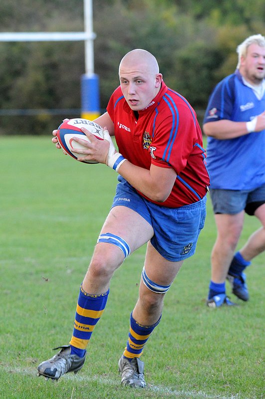 BBU2nd_RugbySt_023_2ndXVCu.jpg :: Images from the 2009/10 2nd XV cup game between Barkers and Rugby st andrews.Barkers losing 7-17