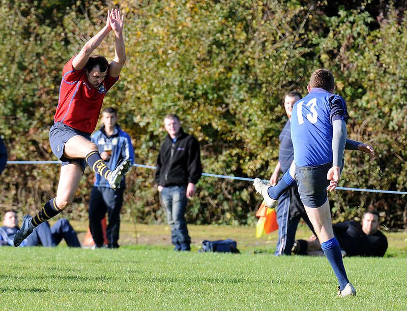 BBU2nd_RugbySt_045_2ndXVCup.jpg :: Images from the 2009/10 2nd XV cup game between Barkers and Rugby st andrews.Barkers losing 7-17