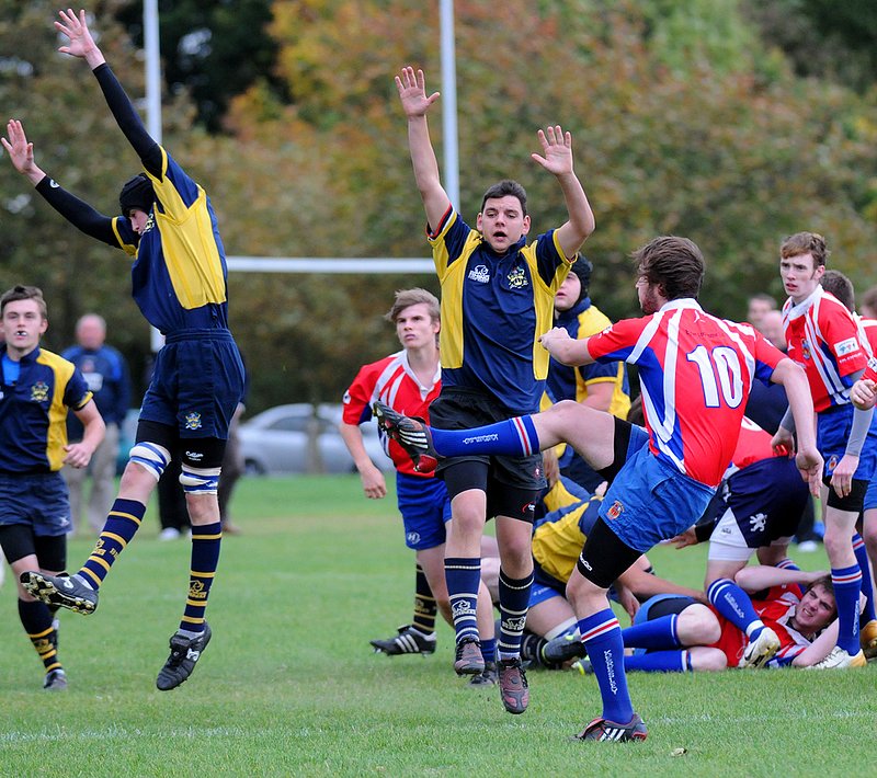 BBcolts_Keresley_09_0031009.jpg :: Images from the 2009/10 Colts game between Barkers and Keresley.Keresley winning 24-15