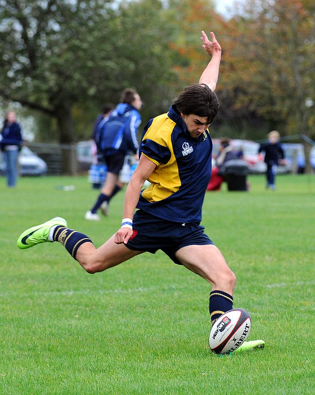 BBcolts_Keresley_18_0031009.jpg :: Images from the 2009/10 Colts game between Barkers and Keresley.Keresley winning 24-15