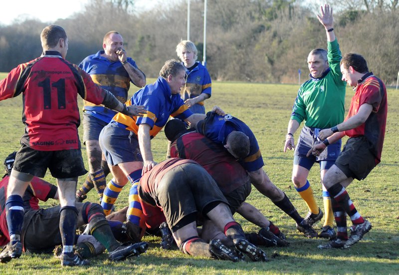 BBtanners_Alcest_06_240109.jpg :: Tom Higgins scores for the Tanners against Alcester