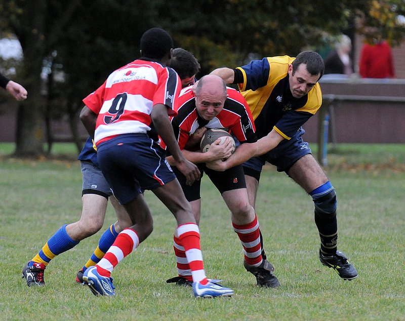 BBtanners_NunOldEds_007_171.jpg :: Images from the 2009/10 Vets game between Barkers and Nuneaton Old Eds.Barkers losing 7-77