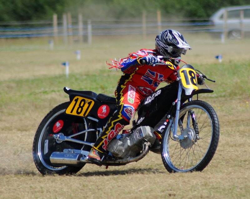 BYGrasstrack_02_ACUchampion.jpg :: Images from the July 2008 ACU British Youth Grass Track Championships 