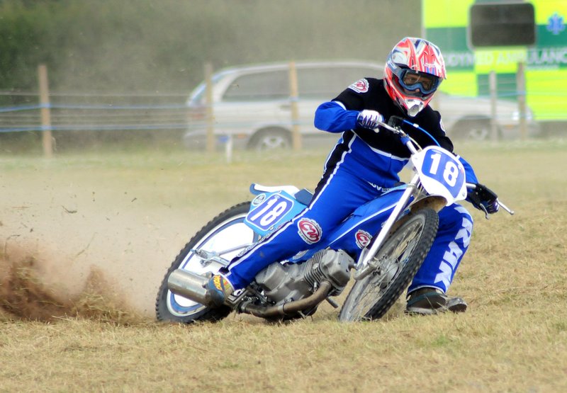 BYGrasstrack_29_ACUchampion.jpg :: Images from the July 2008 ACU British Youth Grass Track Championships 