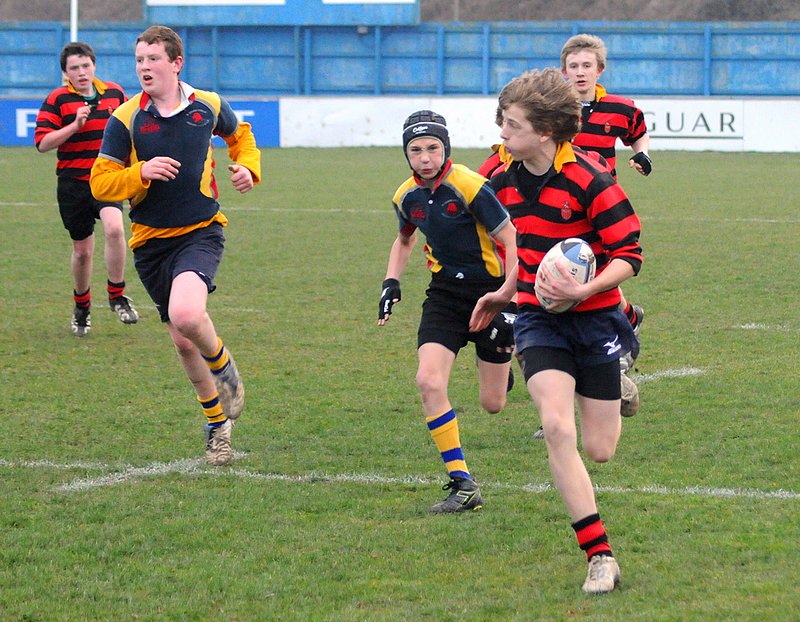 Coundon_KingHenr_15_U14CSF_.jpg :: Images from the 2008/9 U14 Coventry Schools rugby final between Coundon Court and King Henry VIII.Coundon winning 3-0