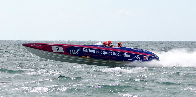 CowesTorquay_126_23-09-08.jpg :: Images from the 2008 Cowes Torquay and Cowes Poole powerboat race which took place in August 2008
