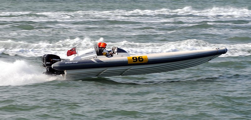 CowesTorquay_16_23-09-08.jpg :: Images from the 2008 Cowes Torquay and Cowes Poole powerboat race which took place in August 2008