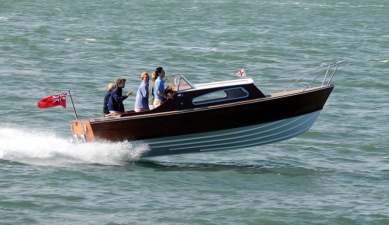 CowesTorquay_18_23-09-08.jpg :: Images from the 2008 Cowes Torquay and Cowes Poole powerboat race which took place in August 2008