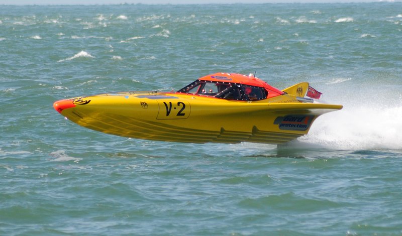 CowesTorquay_31_23-09-08.jpg :: Images from the 2008 Cowes Torquay and Cowes Poole powerboat race which took place in August 2008