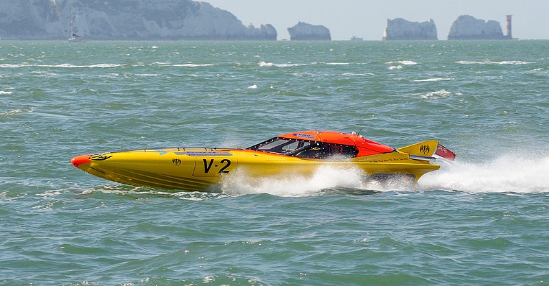 CowesTorquay_32_23-09-08.jpg :: Images from the 2008 Cowes Torquay and Cowes Poole powerboat race which took place in August 2008