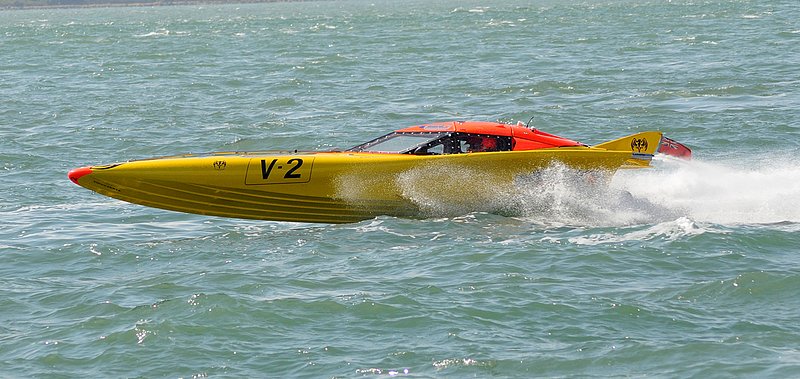 CowesTorquay_33_23-09-08.jpg :: Images from the 2008 Cowes Torquay and Cowes Poole powerboat race which took place in August 2008