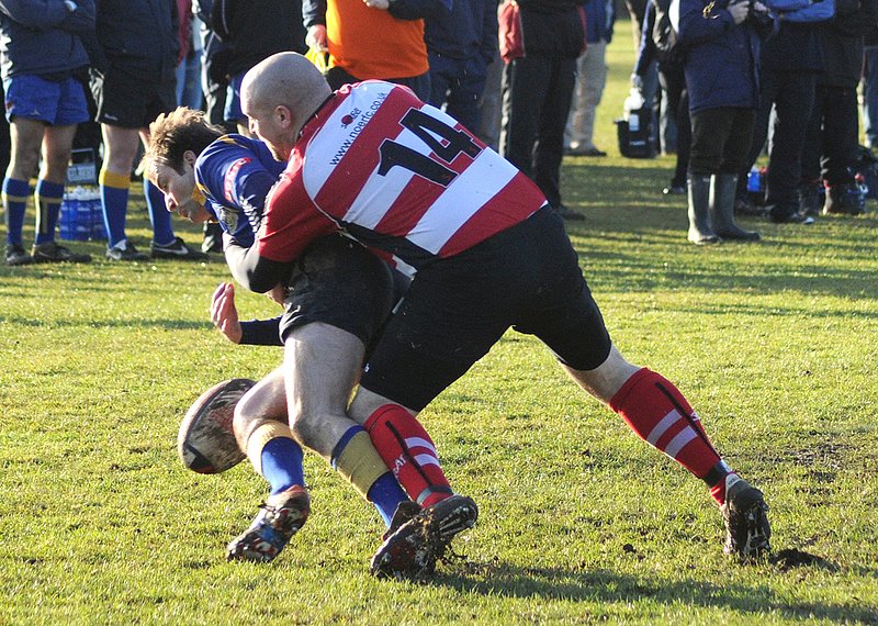 NunOldEds_Kenilw_14_Warks2n.jpg :: Images from the 2008/9 Warwickshire 2nd XV final between Nuneaton Old Eds and Kenilworth.