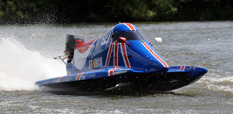 Rnd3_nationals_20_kingsbur.jpg :: Images from round 3 of the 2009 RYA national championships held at Bodymoor Heath 15/06/09