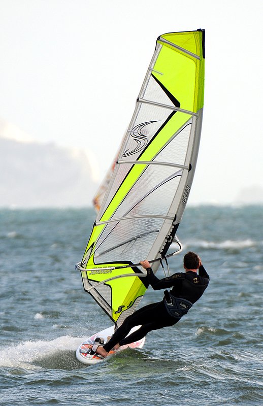 Windsurfing_003_AvonBeach_0.jpg :: windsurfers off avon beach on September 1st 2009.