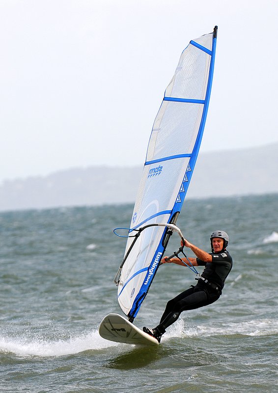 Windsurfing_007_AvonBeach_0.jpg :: windsurfers off avon beach on September 1st 2009.
