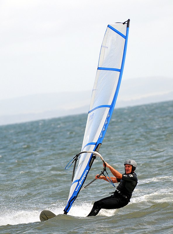 Windsurfing_009_AvonBeach_0.jpg :: windsurfers off avon beach on September 1st 2009.