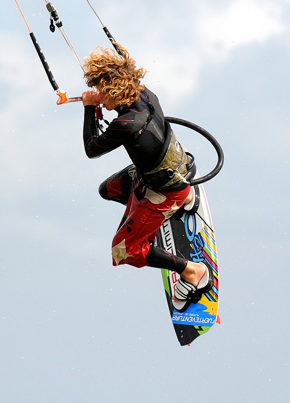 avonbeach_Dan_03_280709.jpg :: Dan James U17 BKSA champion training on Avon Beach August 2009.