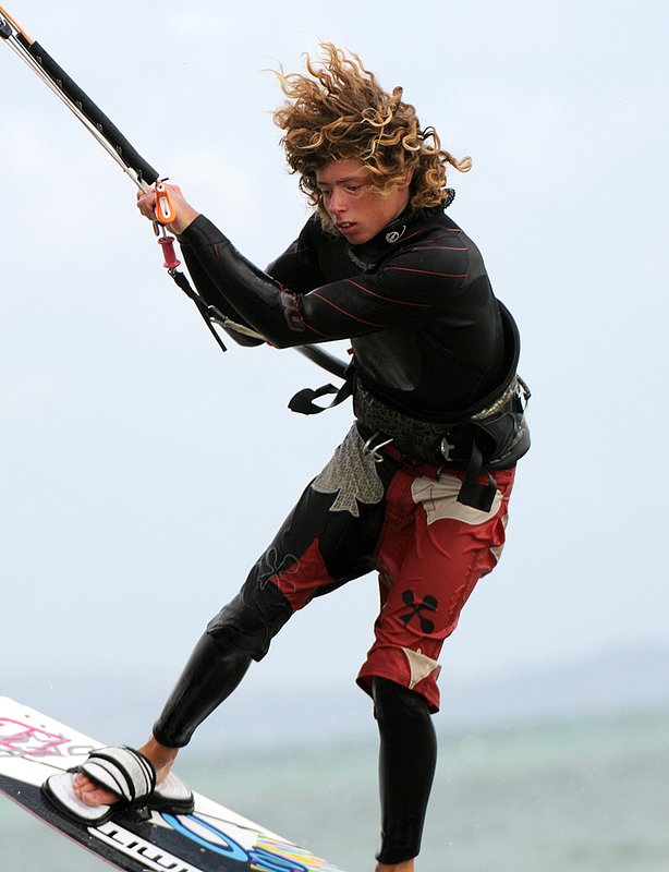 avonbeach_Dan_12_280709.jpg :: Dan James U17 BKSA champion training on Avon Beach August 2009.