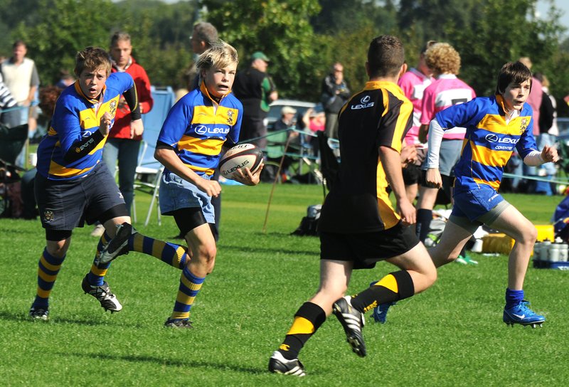 bB_U13-U16_35_LexusFestival.jpg :: Images from the Central and Eastern region Lexus Rugby Festival held at Old Albanians RFC Sept 08