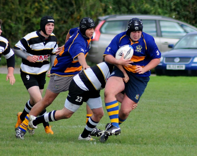 bBColts_Luctonia_04_NCCup_1.jpg :: Images from the 2008/9 2nd round National Colts Cup game between Barkers Butts and Luctonians.
Barkers winning 17-7