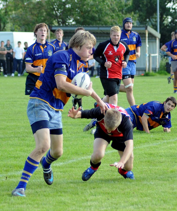 bBcolts_Newbold_01_200908.jpg :: Images from the 2008/9 Colts game between Barkers and Newbold