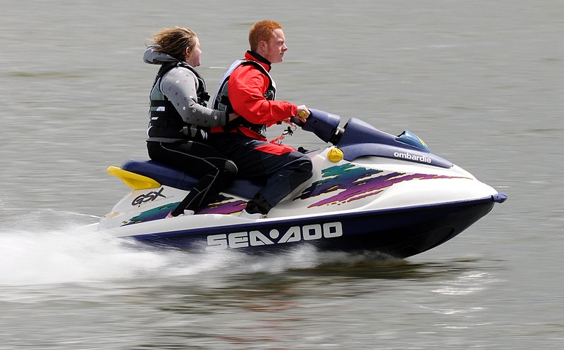 kingsbury_28_170509.jpg :: Jetskiers at Kingsbury Water Park in May 2009
