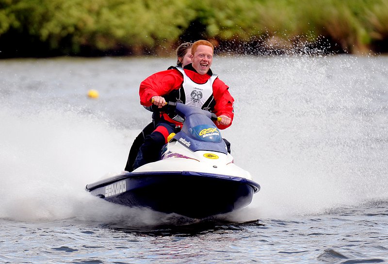 kingsbury_32_170509.jpg :: Jetskiers at Kingsbury Water Park in May 2009