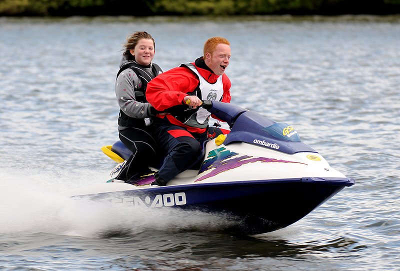 kingsbury_33_170509.jpg :: Jetskiers at Kingsbury Water Park in May 2009