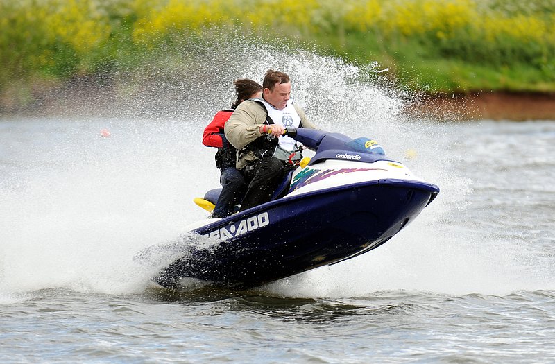 kingsbury_49_170509.jpg :: Jetskiers at Kingsbury Water Park in May 2009