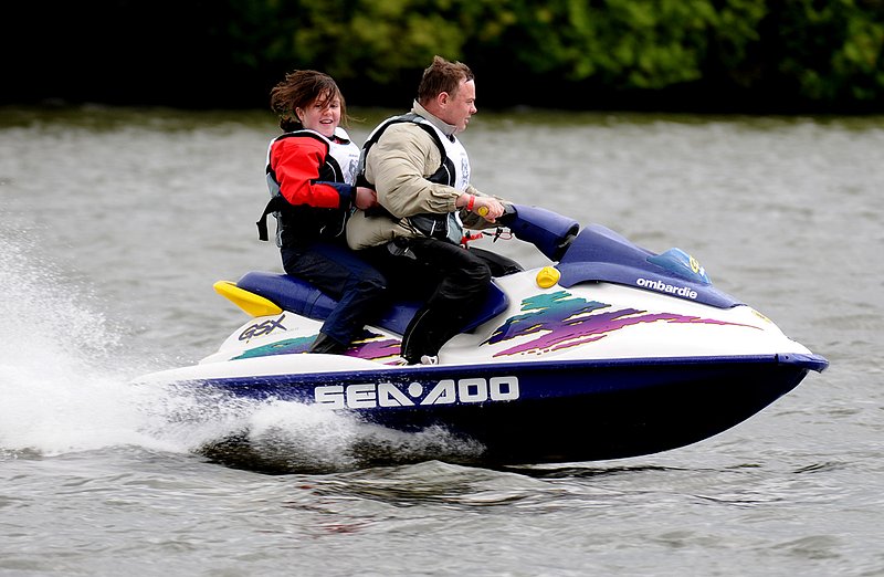kingsbury_53_170509.jpg :: Jetskiers at Kingsbury Water Park in May 2009