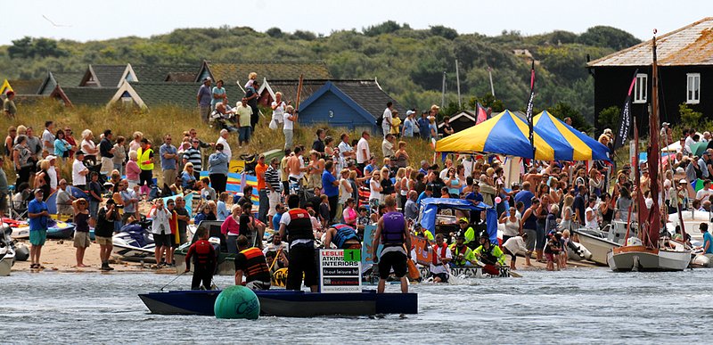 mudefordfunday_01_RNLI_0208.jpg :: Images from the 2009 RNLI funday at Mudeford quay , Christchurch.