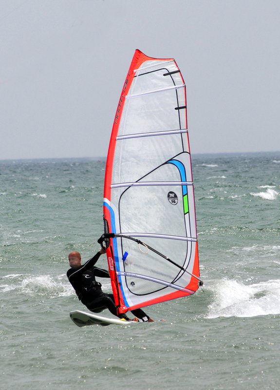 wsurf_AvonBeach_03_250508.jpg :: Images of windsurfers off Avon Beach , Christchuch during the Spring Bank Holiday 2008