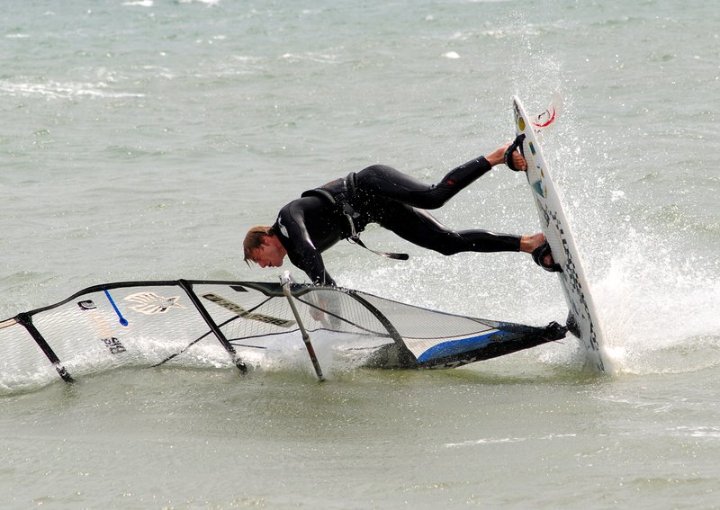 wsurf_AvonBeach_06_250508.jpg :: Images of windsurfers off Avon Beach , Christchuch during the Spring Bank Holiday 2008
