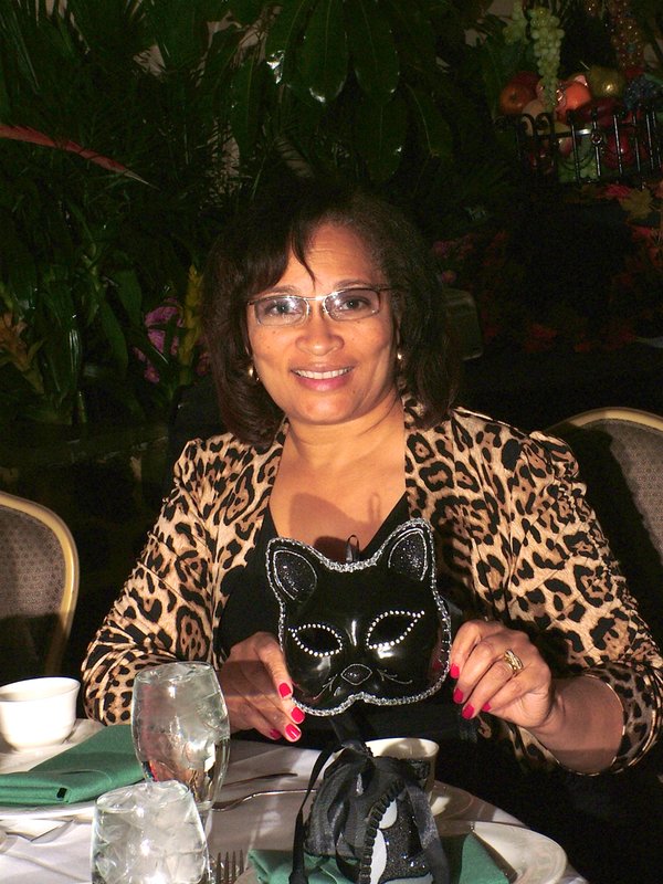 SJ Links MARDI-GRAS 10-31-2010 002.jpg