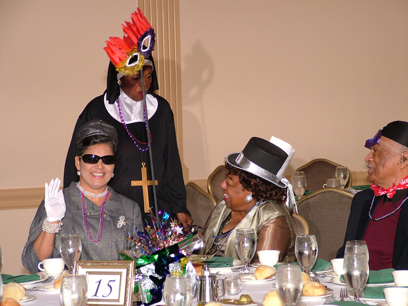 SJ Links MARDI-GRAS 10-31-2010 040.jpg