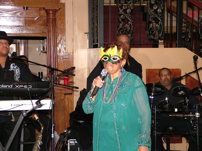 SJ Links MARDI-GRAS 10-31-2010 101.jpg